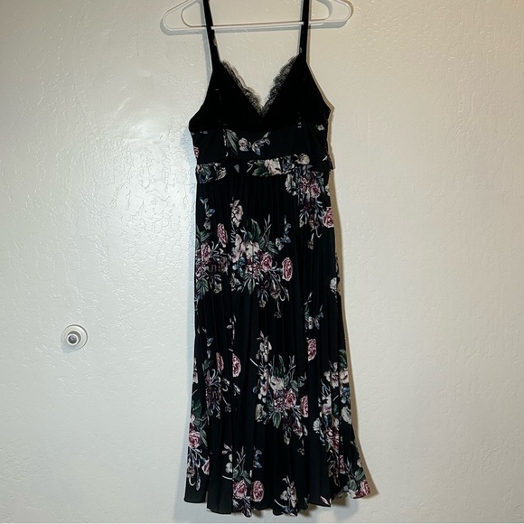 Maxrieny Floral Spaghetti Strap Dress With Lace Sz M B - Picture 3 of 5